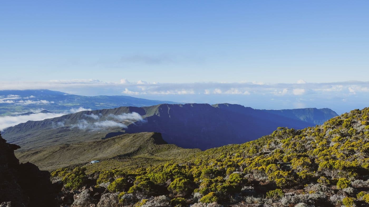 Top 5 des randonnées incontournables à La Réunion (et le matériel à prévoir)