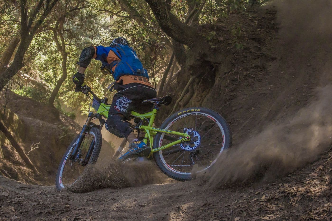 Louer un vélo ou un VTT à La Réunion : itinéraires, tarifs et conseils